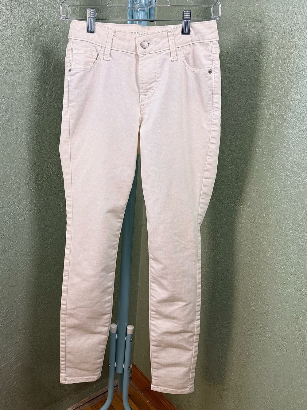 Old Navy Women's Cream Skinny Jeans